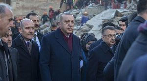 اردوغان زلزله 300x166 - زلزله و انتخابات ترکیه: اردوغان می‌ماند یا می‌رود؟