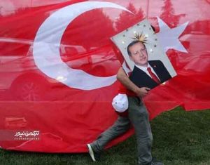 اردوغان 1 2 300x235 - زلزله و انتخابات ترکیه: اردوغان می‌ماند یا می‌رود؟