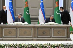 ترکمنستان 6 300x200 - امضای 23 سند همکاری بین ترکمنستان و ازبکستان