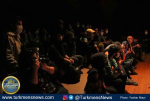 زخم ترکمن نیوز 1 300x202 - اولین اجرای نمایشنامه "بالستیک زخم" روی صحنه تئاتر گنبدکاووس+عکس