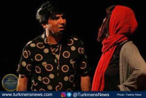 زخم ترکمن نیوز 17 300x202 - اولین اجرای نمایشنامه "بالستیک زخم" روی صحنه تئاتر گنبدکاووس+عکس