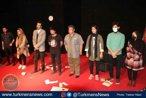 زخم ترکمن نیوز 30 300x202 - اولین اجرای نمایشنامه "بالستیک زخم" روی صحنه تئاتر گنبدکاووس+عکس