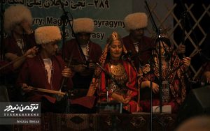 مختومقلی فراغی عکاس آرزو بسیا 7 300x188 - مراسم بزرگداشت سالگرد تولد شاعر ترکمن در گنبدکاووس برگزار شد + تصاویر