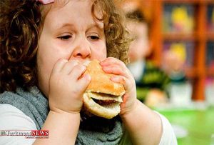 راهی کودکان برای خوردن یا نخوردن غذا 300x203 - دو راهی کودکان برای خوردن یا نخوردن غذا