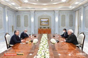 شوکت میرضیایف مجمد جواد ظریف 300x199 - دیدار ظریف با رئیس جمهور ازبکستان