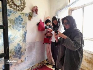 آلمانی 2 300x225 - سفر عکاس آلمانی برای ثبت آداب و رسوم ترکمن‌های ایران