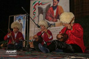 میراث معنوی ادبیات و موسیقی 15 300x199 - همایش میراث معنوی ادبیات و موسیقی ترکمن برگزار شد+عکس