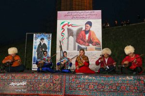 میراث معنوی ادبیات و موسیقی 7 300x199 - همایش میراث معنوی ادبیات و موسیقی ترکمن برگزار شد+عکس