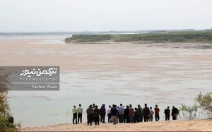 معترض سد گلستان 3 300x187 - رهاسازی آب سدگلستان تا زمان آبگیری مجدد متوقف شد+عکس
