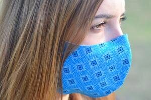 4452407 300x199 - آیا ماسک پارچه‌ای در برابر ویروس کرونا مقاوم است؟