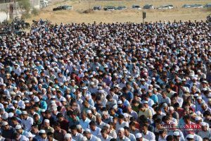 8 32 TN 57 300x200 - نماز عید سعید قربان در عیدگاه اهل سنت گنبد کاووس برگزار شد/گزارش تصویری