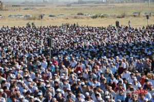 8 32 TN 59 300x200 - نماز عید سعید قربان در عیدگاه اهل سنت گنبد کاووس برگزار شد/گزارش تصویری