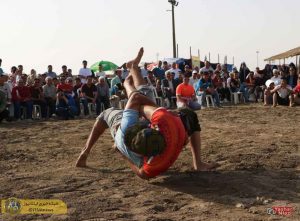 IMG 5938 300x221 - مسابقات گورش (کشتی ترکمنی) در روستای مرزی تنگلی گنبد کاووس برگزار شد