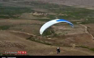 Paraglayder 15Kh 300x187 - سقوط پاراگلایدر در ارتفاعات رامیان/ پیدا شدن خلبان مفقود شده