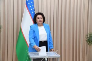 ozbakistan 10jpg 300x200 - انتخابات ریاست جمهوری ازبکستان آغاز شد/ حضور مقامات در انتخابات