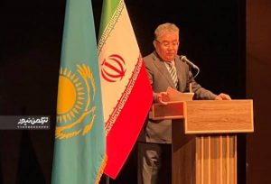 300x204 - امضای قراردادهای تجاری بین ایران و قزاقستان/ حذف روادید منجر به گسترش روابط دیپلماتیک دو کشور می‌شود