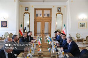 بررسی گسترش همکاری‌های اقتصادی و ترانزیتی ایران و ازبکستان