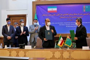 ترکمنستان 10 300x200 - امضا 236 سند همکاری ایران و ترکمنستان/ توافق دو کشور برای ایجاد خط انتقال برق ۴۰۰ کیلوولت از ترکمنستان به سرخس