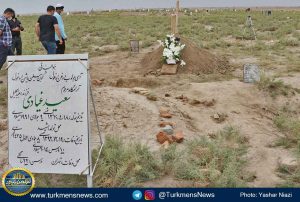 تشییع و خاکسپاری دکتر عبدالجلیل غیادی 22 300x202 - مرحوم "عبدالجلیل غیادی" در خاک زادگاهش آرام گرفت+تصاویر