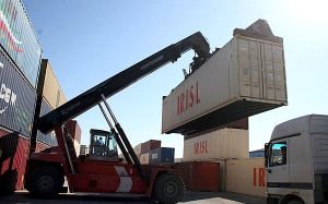 صادرات 1 300x187 - مشکلات حوزه صادرات بر دوش تجار سنگینی می‌کند