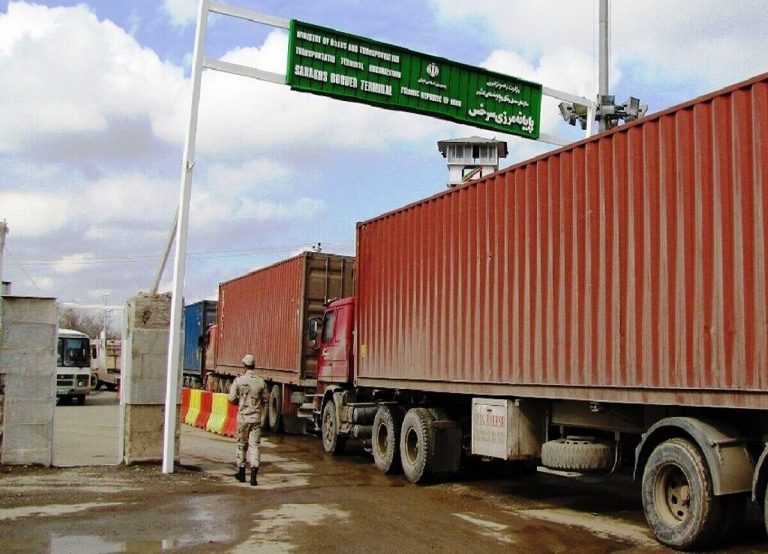 سرخس 2 768x554 - موافقت ترکمنستان با عبور کامیونهای ترانزیتی از مرز سرخس